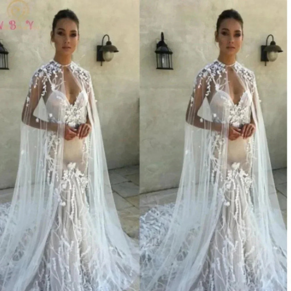 Wedding Cape - Picture 1 of 4